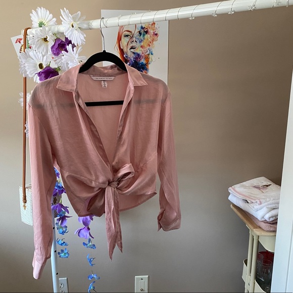 Victoria's Secret Tops - Victoria Secret Tie Front Top